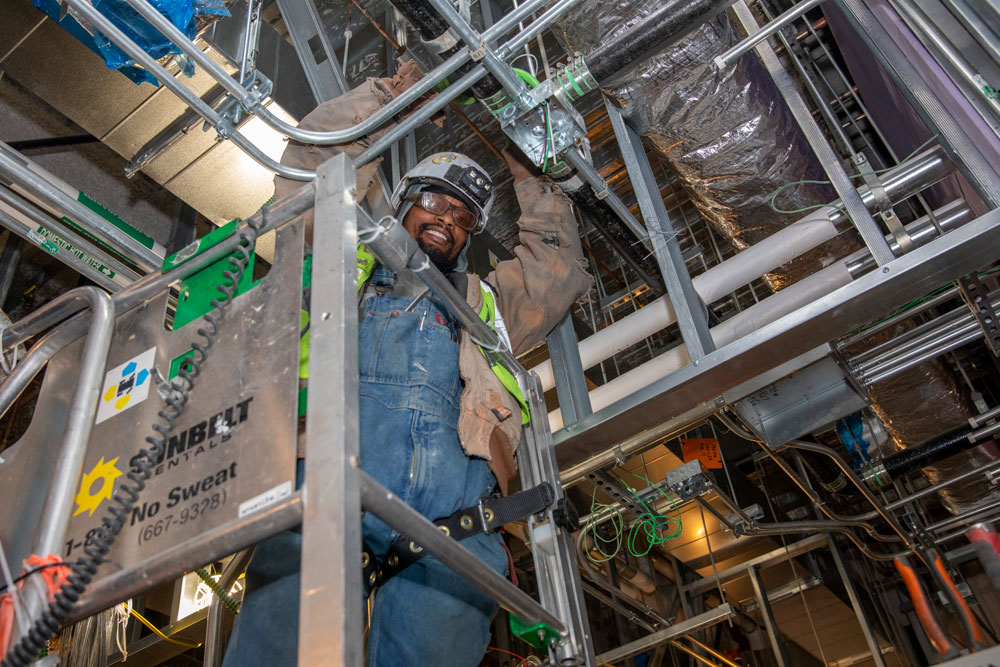 job-calls-electricians-cta